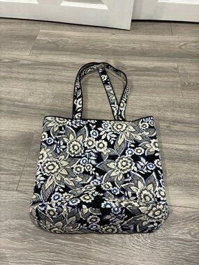 Vera Bradley Floral Quilted Tote Bag - Navy & White